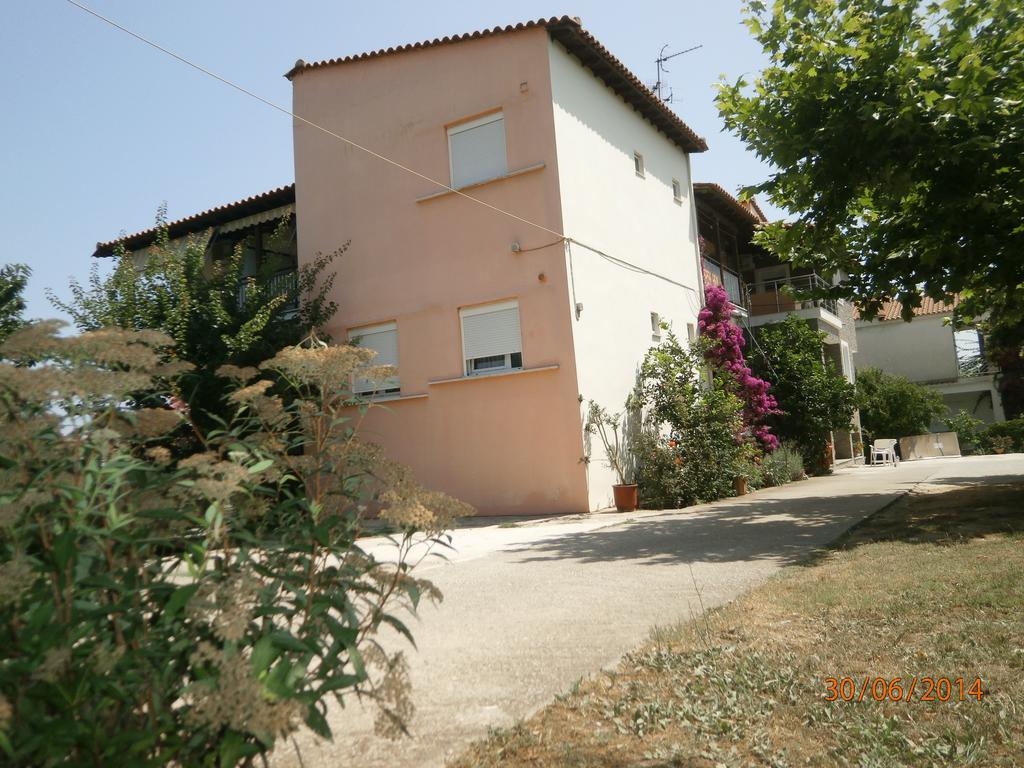 Ioannis Avrades Apartments Agiokampos Exterior foto