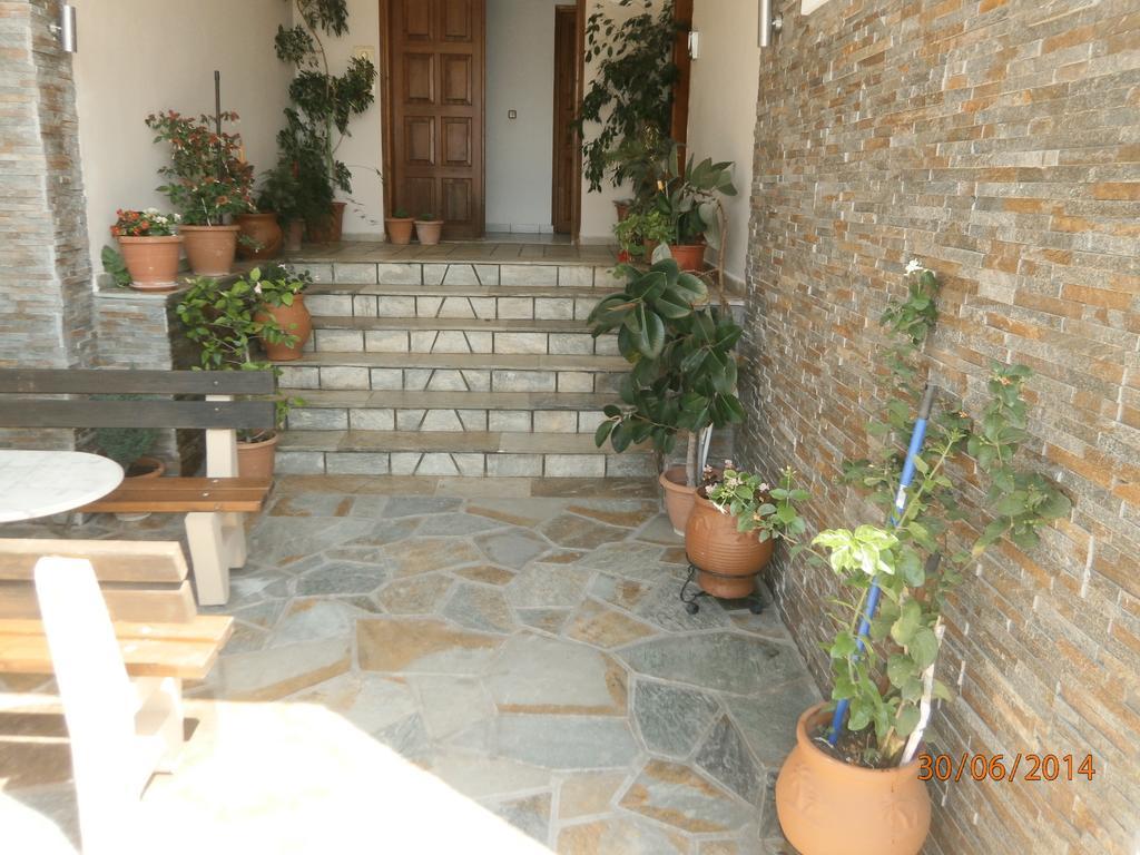 Ioannis Avrades Apartments Agiokampos Exterior foto